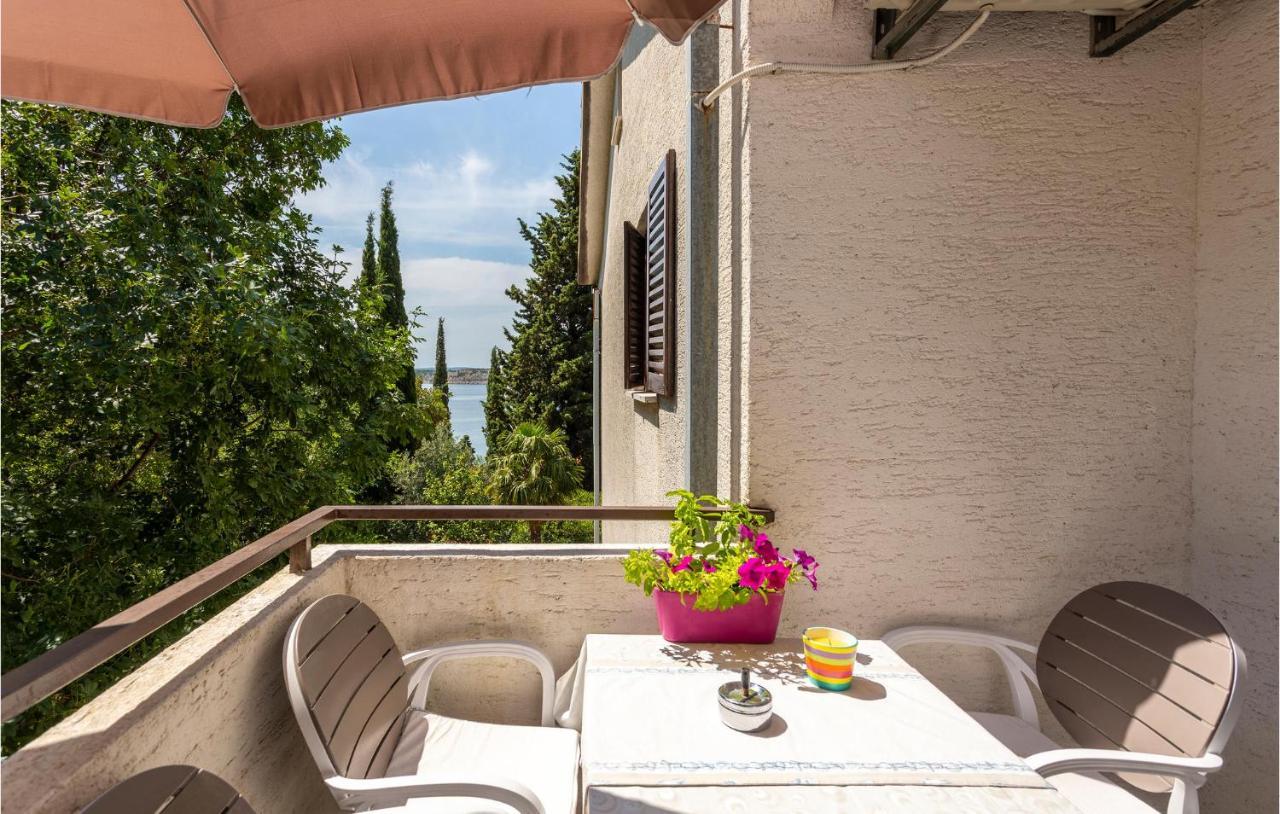 Beautiful Apartment In Omisalj With Kitchen Exterior photo