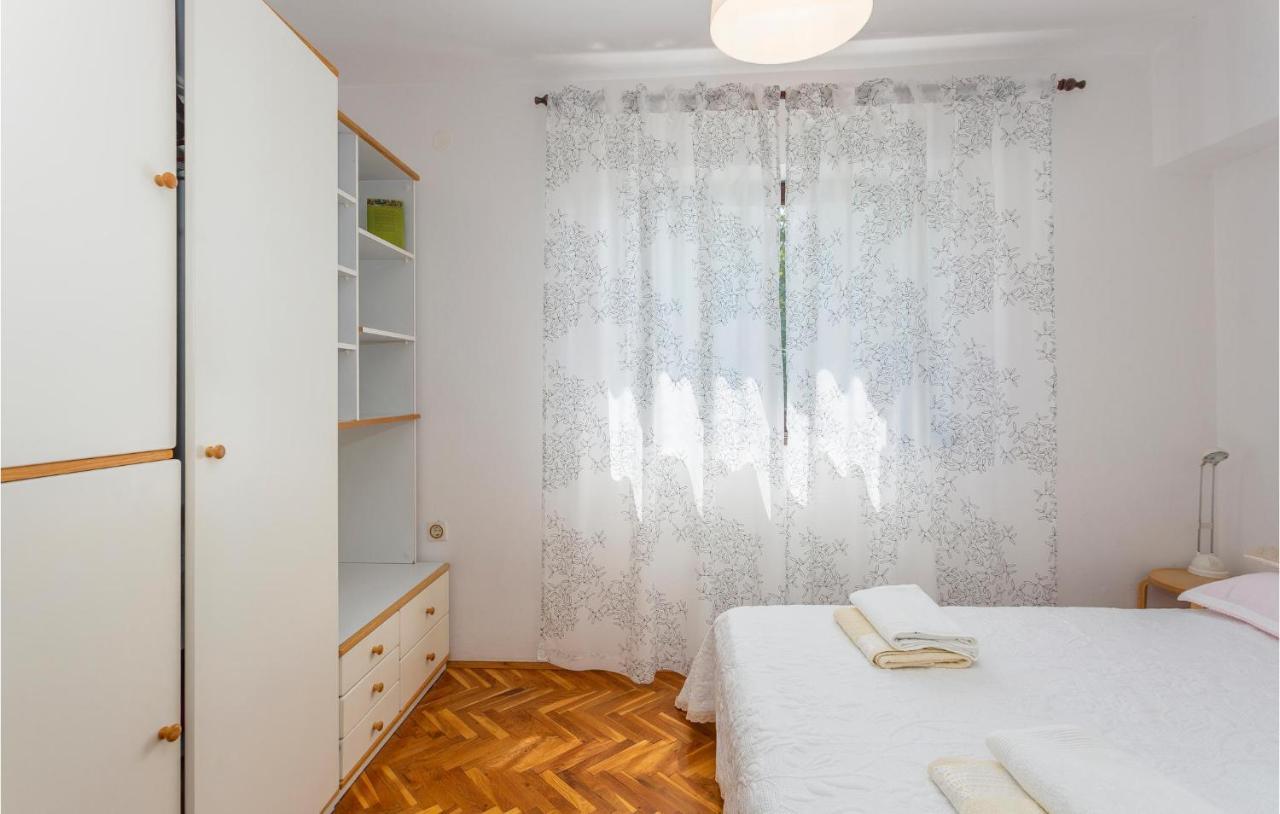 Beautiful Apartment In Omisalj With Kitchen Exterior photo